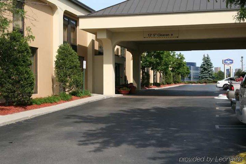 Baymont By Wyndham Southfield/Detroit Hotel Exterior photo